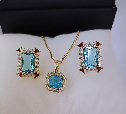 Maviş set